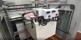 SZFM-1200W自動水性開窗覆膜機(jī)做金屬膜斯里蘭卡客戶反饋視頻
